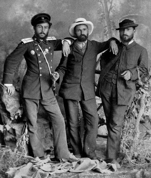 Коста Паница, Захарий Стоянов и Димитър Ризов. Фотография на Димитър Кавра