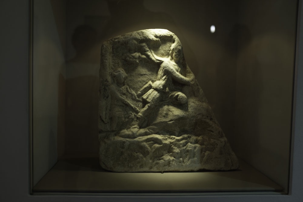 Релеф, изобразяващ Митра, Регионален исторически музей - Русе