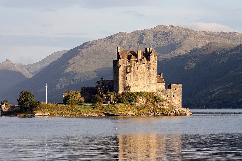 Eilean Donan – The Medieval Castle That Was Rebuilt 200 Years Later