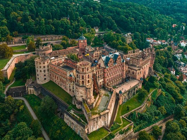 Heidelberg Castle – The Castle That Captivated Mark Twain